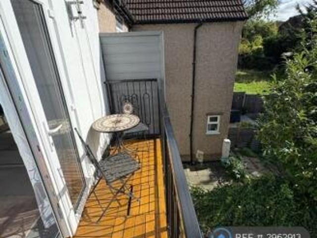 Maisonette for rent in Cat Hill