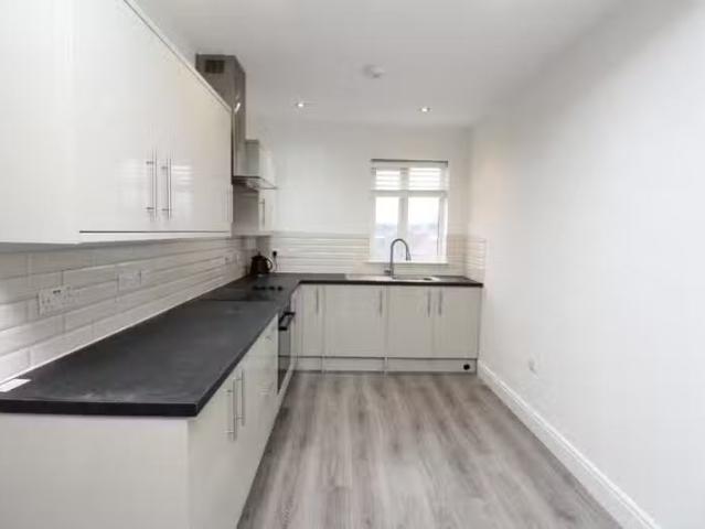 House for rent in Blackfen, Greater London