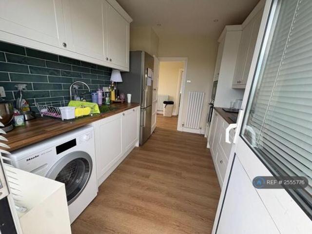Maisonette for rent in Sutton, Barton In Fabis