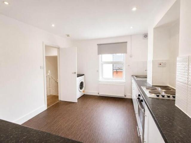 Maisonette for rent in Roselands, Eastbourne