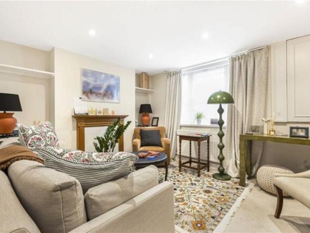 Maisonette for rent in The Slade, Oxfordshire