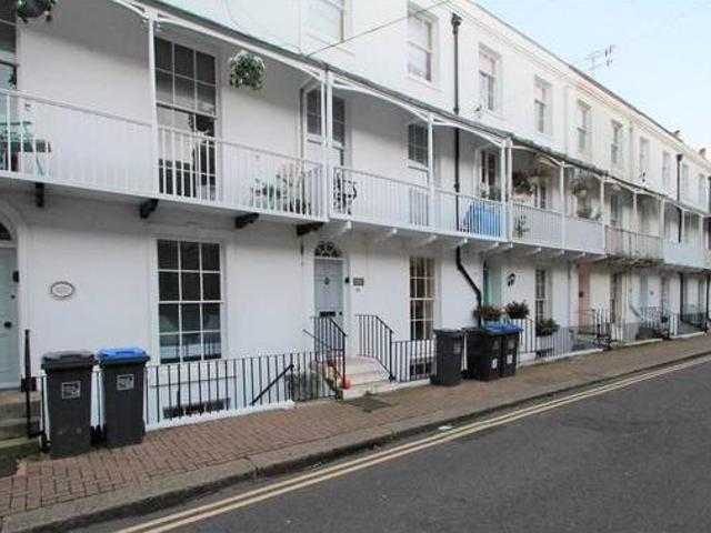 House for rent in West Sussex