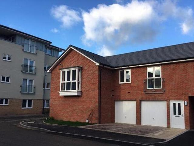 House for rent in Green Close, Warwickshire