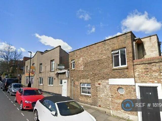 House for rent in Lyons, Greater London