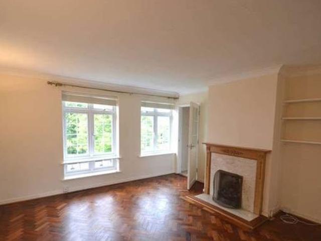 House for rent in Surrey