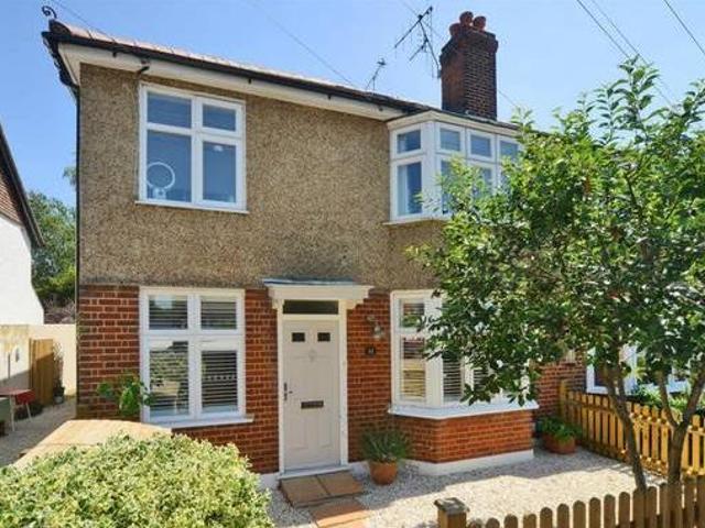 House for rent in Surrey