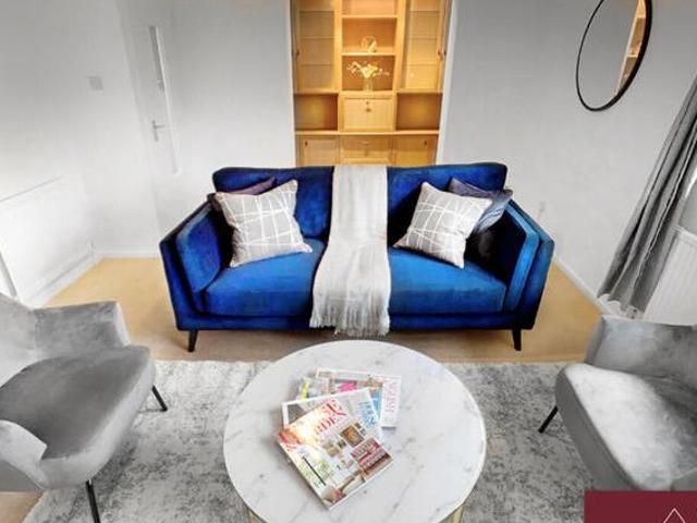 House for rent in Surrey
