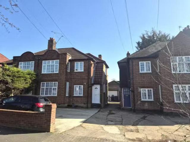 House for rent in Harrow Weald, Greater London