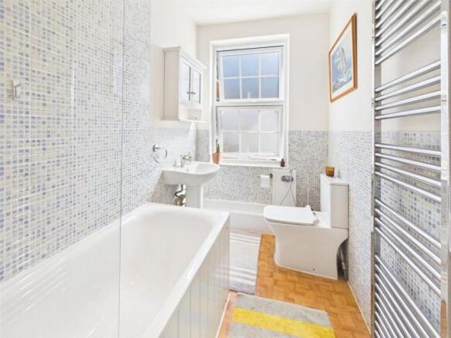Maisonette for rent in Twickenham, Greater London