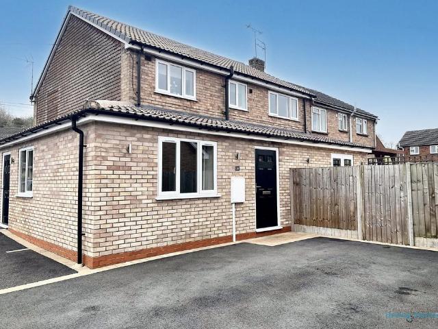 Flat for sale in Alderminster, Warwickshire