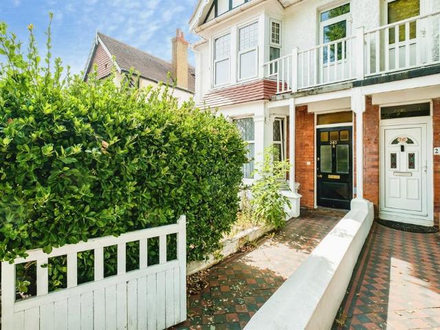 Flat for sale in Hangleton