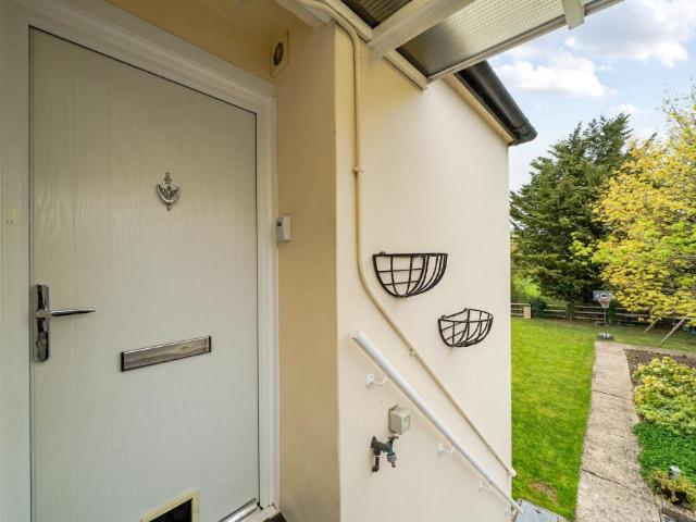 Flat for sale in Fifield, Bray