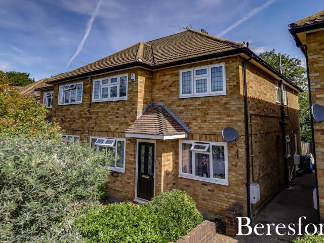 Flat for sale in Brook Street, Navestock Side