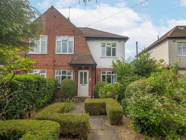 Flat for sale in Blackhills, Surrey
