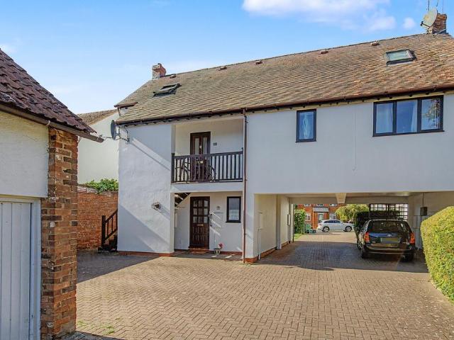 Flat for sale in Haddenham