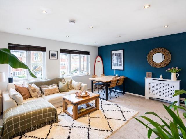 Flat for sale in Hackbridge, Isle Of Man
