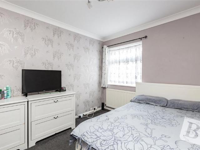 Flat for sale in Melbourne, Chelmsford