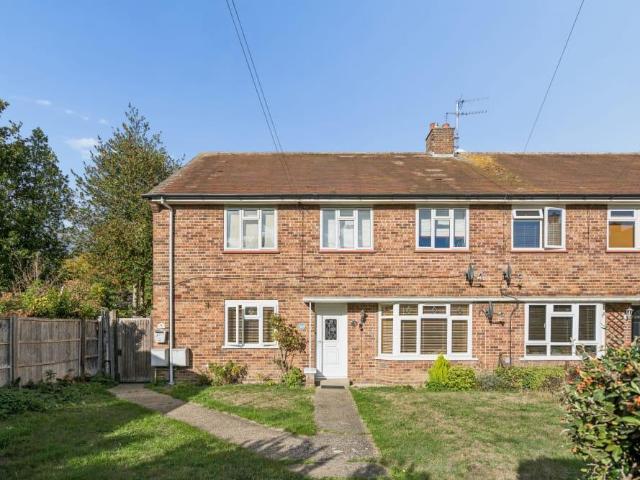 Flat for sale in London Borough of Hillingdon, Greater London