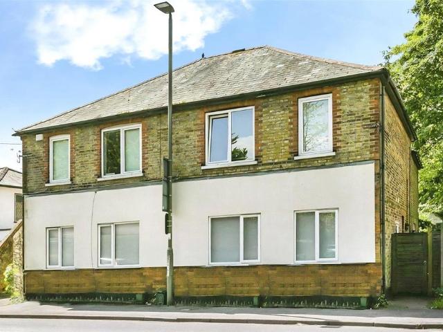 Flat for sale in Row Town, Surrey