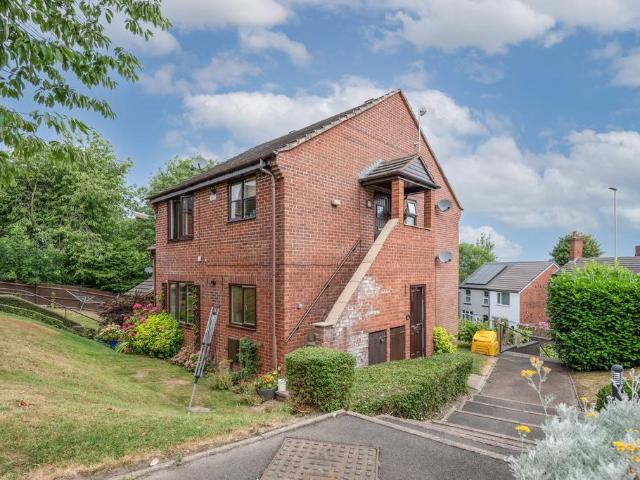 Flat for sale in Cradley, West Midlands