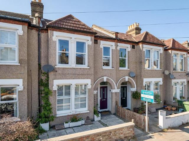 Flat for sale in Penge, Isle Of Man