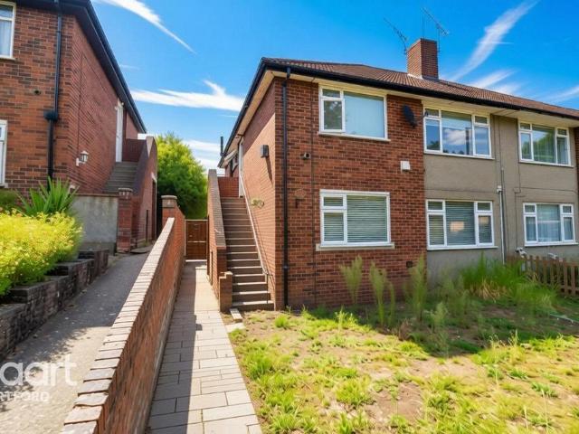 Flat for sale in London Borough of Bexley, Greater London