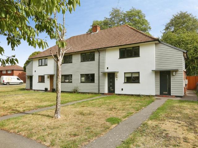 Flat for sale in Rowner, Middlecroft