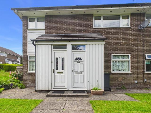 Flat for sale in Charlesworth, East Midlands