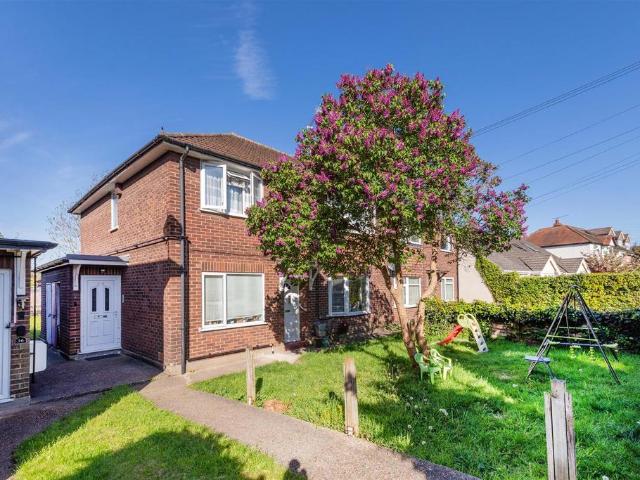 Flat for sale in Slough