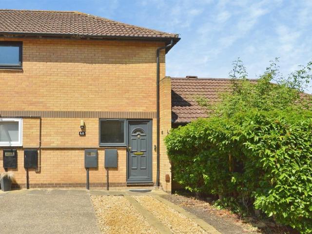 Flat for sale in Shenley Church End, Milton Keynes