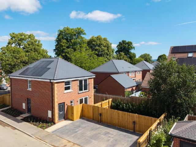 Flat for sale in Alstone, Golden Valley
