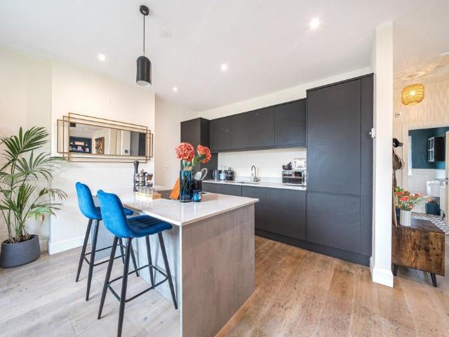 Flat for sale in Roehampton, Isle Of Man