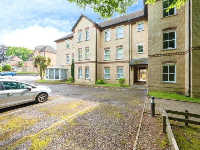 Flat for sale in Midanbury, Isle Of Man