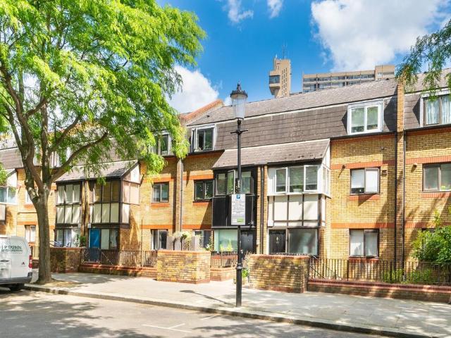 Flat for sale in North Kensington, Isle Of Man
