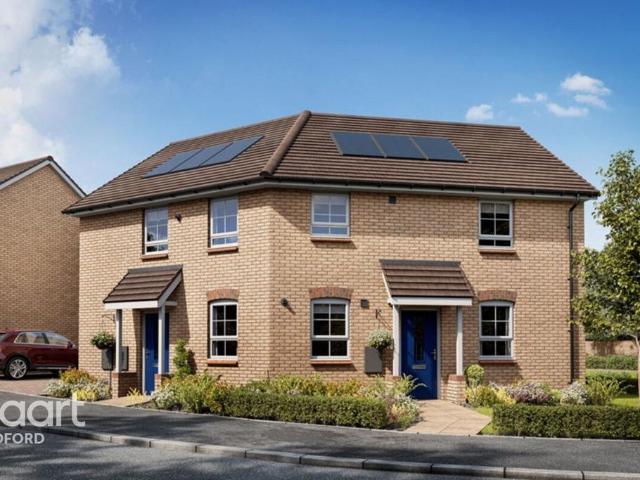 Flat for sale in Bedford