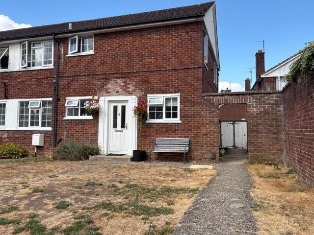 Flat for sale in Priest Down, Hampshire