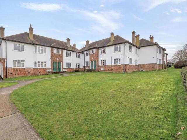 Flat for sale in Greater London