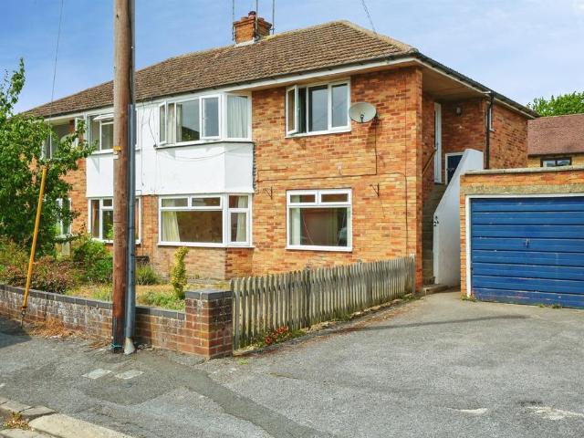 Flat for sale in The Slade, Oxfordshire