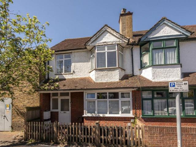 Flat for sale in London Borough of Merton, Greater London
