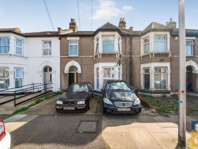 Flat for sale in Seven Kings, Isle Of Man