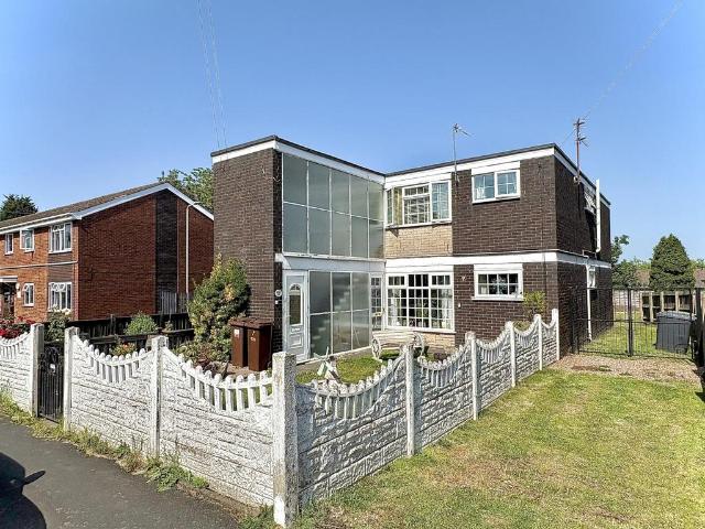 Flat for sale in Loxdale, Bilston