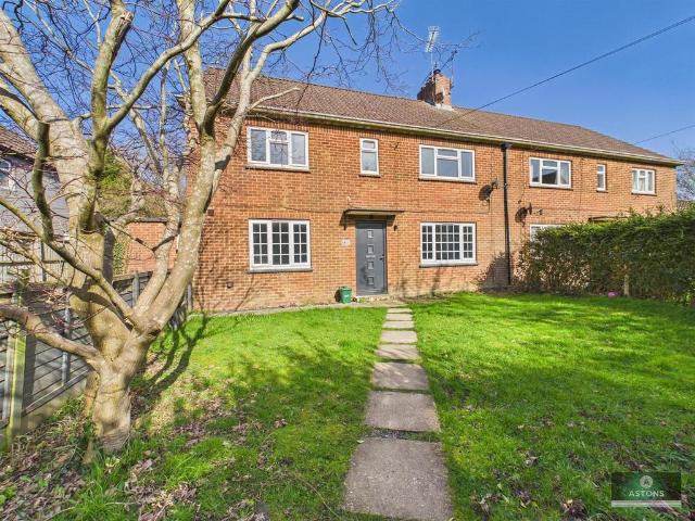 Flat for sale in Slaugham, Perryfields
