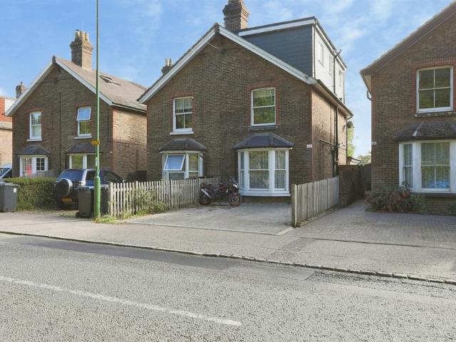 Flat for sale in Mill Green Business Estate, Mid Sussex