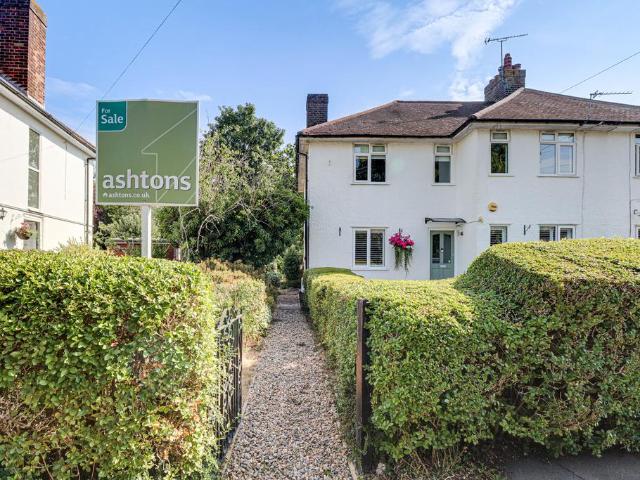 Flat for sale in St Albans, Five Acres