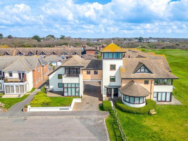 Flat for sale in Old Milton, Ashurst Bridge