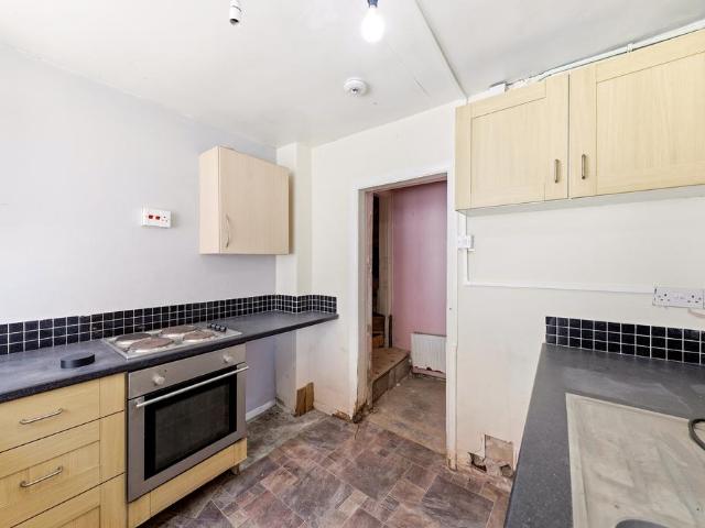 Flat for sale in Purston Jaglin, West Yorkshire