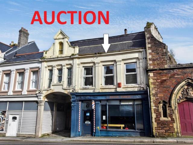 Flat for sale in Mount Ambrose, Cornwall