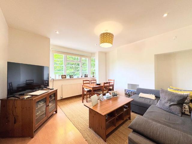 Flat for sale in Greater London