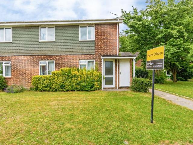 Flat for sale in Kings Worthy, Hampshire