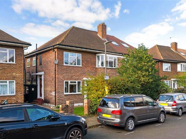 Flat for sale in London Borough of Merton, Merton Park